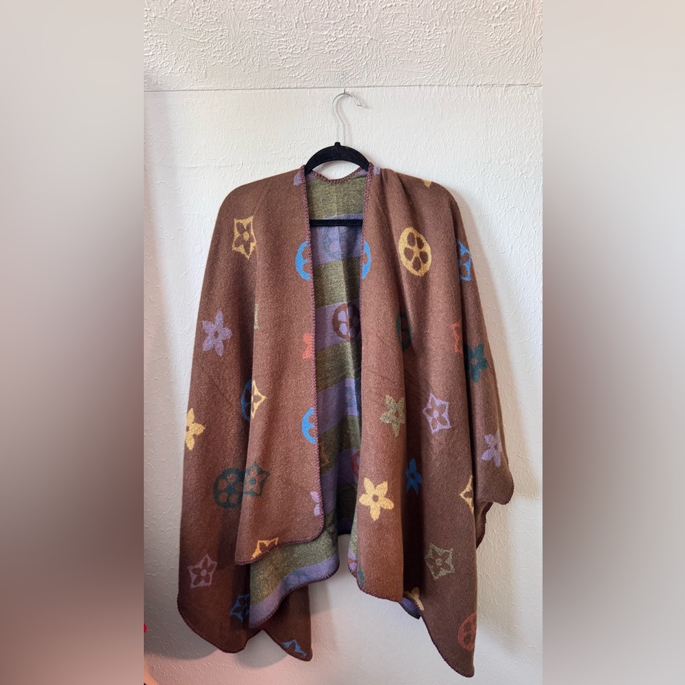 Brown Floral Pattern Open-Front Women's Sweater Wrap